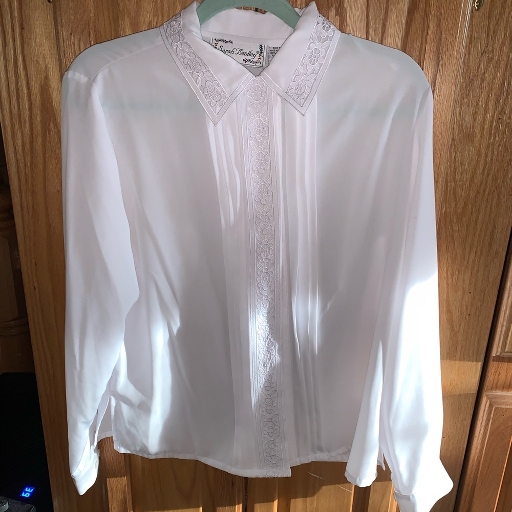 Long sleeve white button down blouse